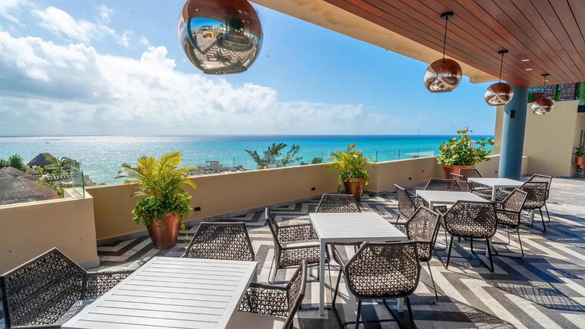 Luxury 2 Bedroom Condo - Beautiful Ocean View At Singular Joy Residences, Jade Playa del Carmen